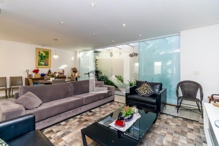 Casa à venda com 4 quartos, 500m² em Vila da Saúde, São Paulo