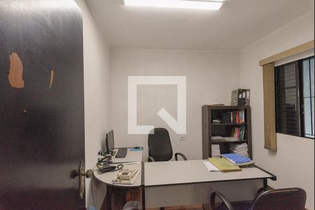 Casa à venda com 174m², 4 quartos e 2 vagasQuarto 1