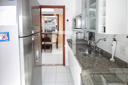 Apartamento à venda com 70m², 3 quartos e 2 vagasCozinha