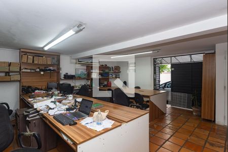Casa à venda com 185m², 3 quartos e 3 vagasGaragem revertida para Home Office