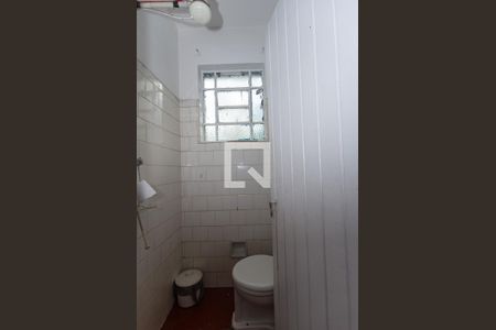 Casa à venda com 185m², 3 quartos e 3 vagasBanheiro de Serviço