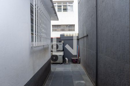 Casa à venda com 185m², 3 quartos e 3 vagasCorredor de Serviço