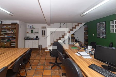 Casa à venda com 185m², 3 quartos e 3 vagasGaragem revertida para Home Office