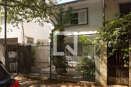 Casa à venda com 185m², 3 quartos e 3 vagasFachada