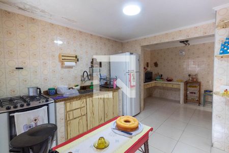 Casa à venda com 160m², 2 quartos e 2 vagas Casa à venda com 160m², 2 quartos e 2 vagasCozinha