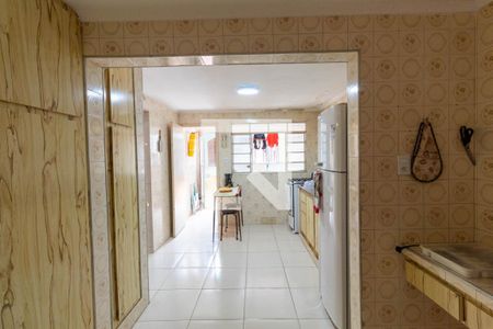 Casa à venda com 160m², 2 quartos e 2 vagas Casa à venda com 160m², 2 quartos e 2 vagasCozinha