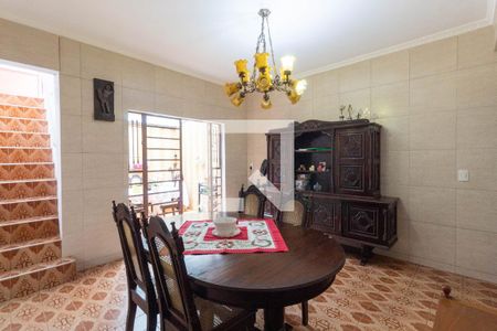 Casa à venda com 160m², 2 quartos e 2 vagas Casa à venda com 160m², 2 quartos e 2 vagasCopa