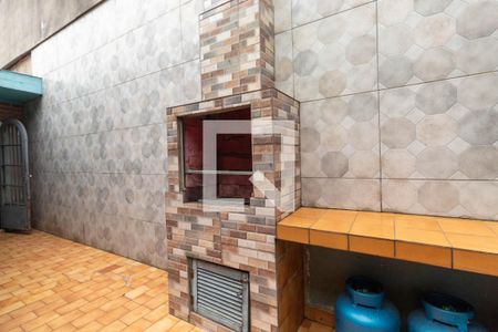 Casa à venda com 160m², 2 quartos e 2 vagas Casa à venda com 160m², 2 quartos e 2 vagasQuintal