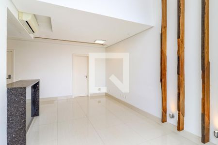 Apartamento à venda com 71m², 2 quartos e 3 vagasSala