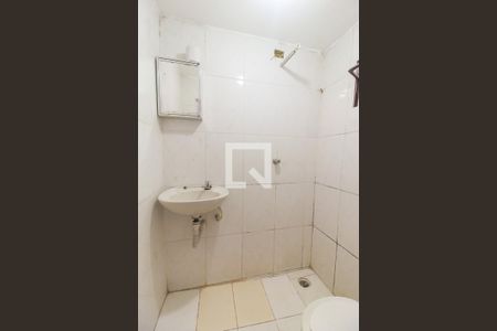 Banheiro de casa para alugar com 1 quarto, 20m² em Cidade Nitro Operária, São Paulo