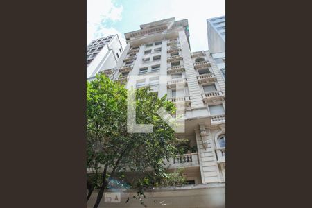 Apartamento à venda com 68m², 1 quarto e sem vaga Apartamento à venda com 68m², 1 quarto e sem vagaFachada