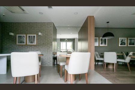 Apartamento à venda com 42m², 2 quartos e sem vagaÁrea comum - Salão de festas