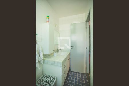 Casa de condomínio à venda com 200m², 3 quartos e 2 vagasBanheiro Suíte