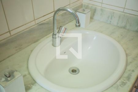 Casa de condomínio à venda com 200m², 3 quartos e 2 vagasBanheiro Suíte