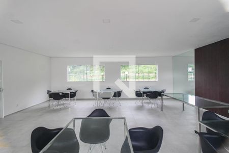 Apartamento para alugar com 42m², 2 quartos e 1 vagaÁrea comum - Salão de festas