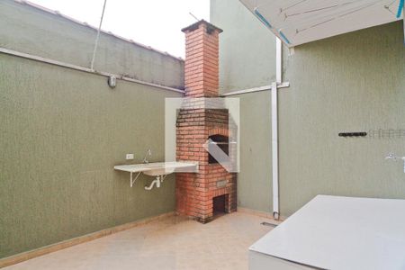 Casa à venda com 240m², 4 quartos e 2 vagas Casa à venda com 240m², 4 quartos e 2 vagasÁrea serviço