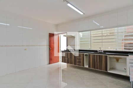 Casa à venda com 240m², 4 quartos e 2 vagas Casa à venda com 240m², 4 quartos e 2 vagasCozinha