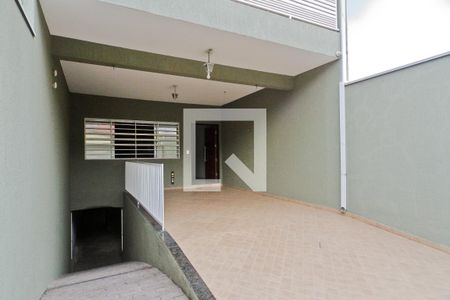 Casa à venda com 240m², 4 quartos e 2 vagas Casa à venda com 240m², 4 quartos e 2 vagasGaragem