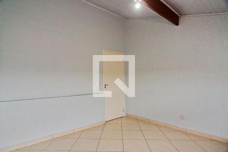 Casa à venda com 240m², 4 quartos e 2 vagas Casa à venda com 240m², 4 quartos e 2 vagasQuarto de Serviço