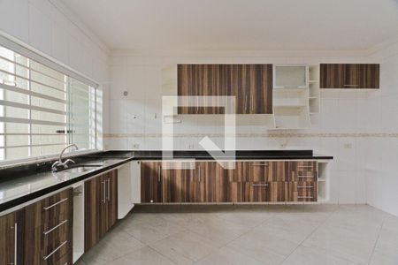 Casa à venda com 240m², 4 quartos e 2 vagas Casa à venda com 240m², 4 quartos e 2 vagasCozinha