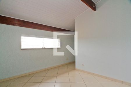 Casa à venda com 240m², 4 quartos e 2 vagas Casa à venda com 240m², 4 quartos e 2 vagasQuarto de Serviço