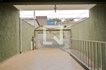 Casa à venda com 240m², 4 quartos e 2 vagas Casa à venda com 240m², 4 quartos e 2 vagasGaragem