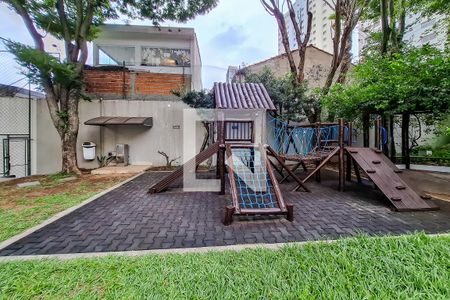 Apartamento para alugar com 160m², 4 quartos e 2 vagas Apartamento para alugar com 160m², 4 quartos e 2 vagasÁrea comum - Playground