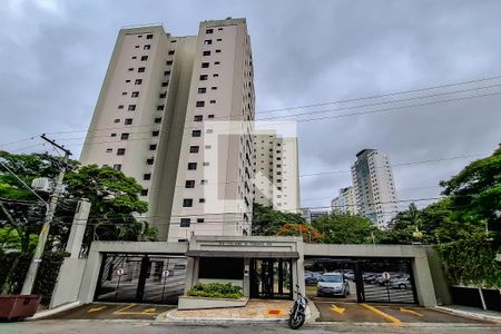 Apartamento para alugar com 160m², 4 quartos e 2 vagas Apartamento para alugar com 160m², 4 quartos e 2 vagasFachada