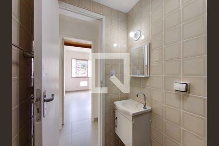 Apartamento à venda com 62m², 1 quarto e 1 vagaBanheiro Corredor