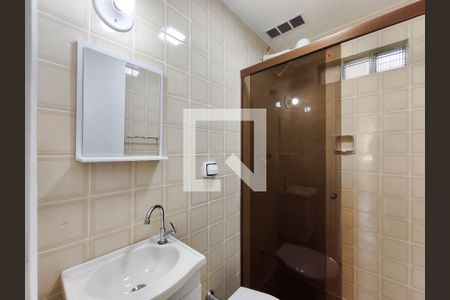 Apartamento à venda com 62m², 1 quarto e 1 vagaBanheiro Corredor