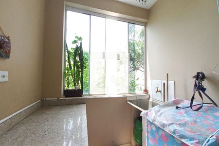 Apartamento à venda com 76m², 2 quartos e 1 vagaÁrea de Serviço