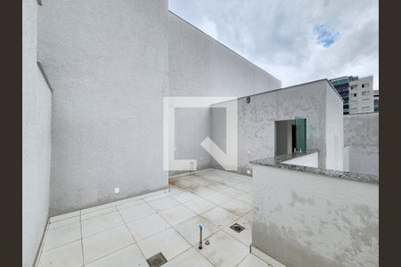 Apartamento para alugar com 124m², 2 quartos e 2 vagas Apartamento para alugar com 124m², 2 quartos e 2 vagasCobertura