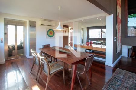 Sala de casa de condomínio à venda com 6 quartos, 700m² em São Conrado, Rio de Janeiro