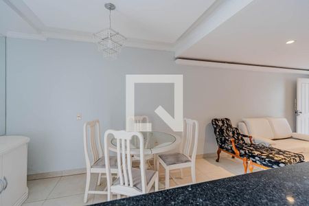 Casa à venda com 151m², 3 quartos e 2 vagasCozinha