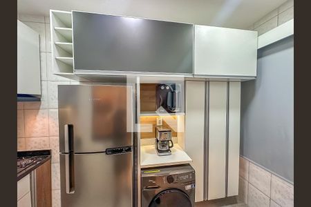 Apartamento à venda com 60m², 2 quartos e sem vaga Apartamento à venda com 60m², 2 quartos e sem vagaCozinha - Armários