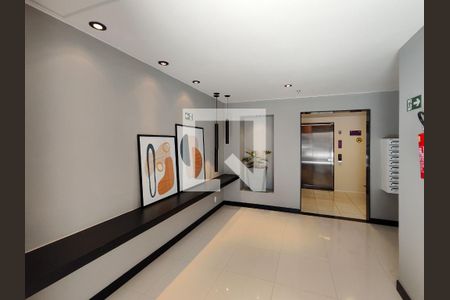 Apartamento para alugar com 40m², 2 quartos e sem vagaFachada e portaria