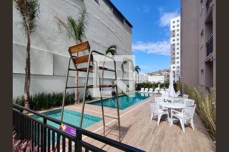 Apartamento para alugar com 40m², 2 quartos e sem vagaÁrea comum - Piscina