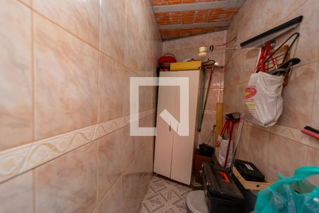 Casa à venda com 125m², 3 quartos e 3 vagas Casa à venda com 125m², 3 quartos e 3 vagasBanheiro da Edícula