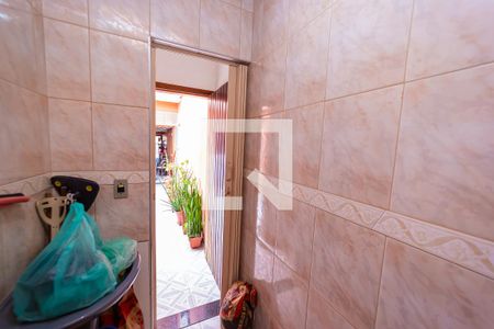 Casa à venda com 125m², 3 quartos e 3 vagas Casa à venda com 125m², 3 quartos e 3 vagasBanheiro da Edícula