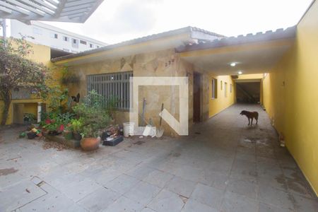 Casa à venda com 250m², 3 quartos e 4 vagas Casa à venda com 250m², 3 quartos e 4 vagasGaragem