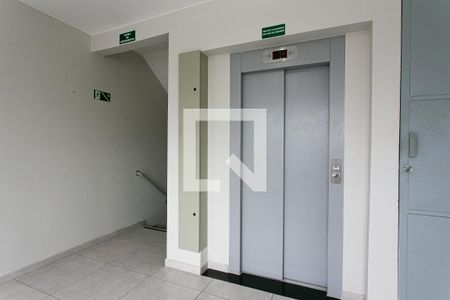 Apartamento para alugar com 37m², 1 quarto e sem vaga Apartamento para alugar com 37m², 1 quarto e sem vagaÁrea Comum - Elevador