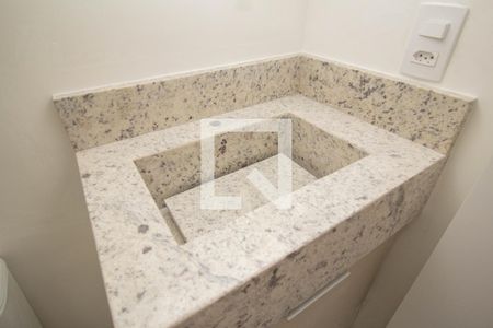 Apartamento à venda com 32m², 2 quartos e sem vaga Apartamento à venda com 32m², 2 quartos e sem vagaBanheiro