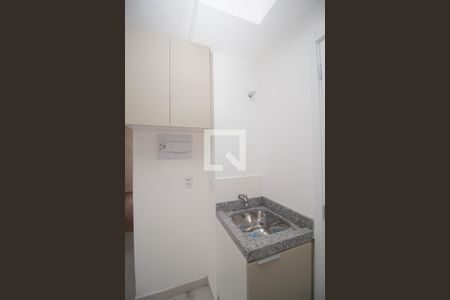 Apartamento à venda com 32m², 2 quartos e sem vaga Apartamento à venda com 32m², 2 quartos e sem vagaÁrea de Serviço