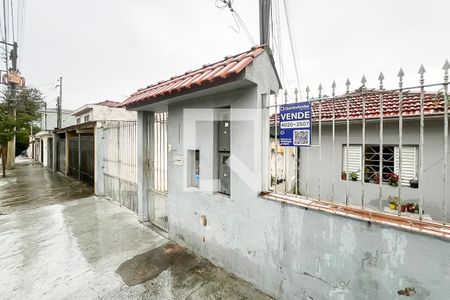 Casa à venda com 237m², 5 quartos e 3 vagasFachada + plaquinha