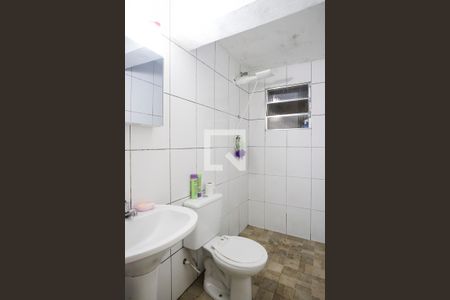 Casa à venda com 237m², 5 quartos e 3 vagasBanheiro casa 2