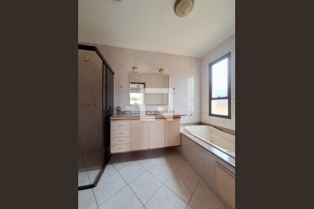 Casa à venda com 700m², 4 quartos e 8 vagasBanheiro Quarto 2