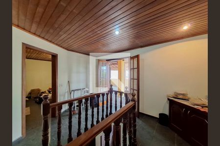 Casa à venda com 700m², 4 quartos e 8 vagasEscritório