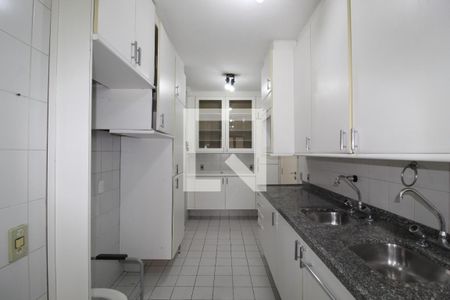 Apartamento à venda com 150m², 2 quartos e 2 vagasCozinha