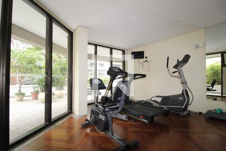 Apartamento à venda com 150m², 2 quartos e 2 vagasÁrea Comum - Academia