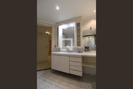 Apartamento à venda com 150m², 2 quartos e 2 vagasBanheiro da Suíte 2